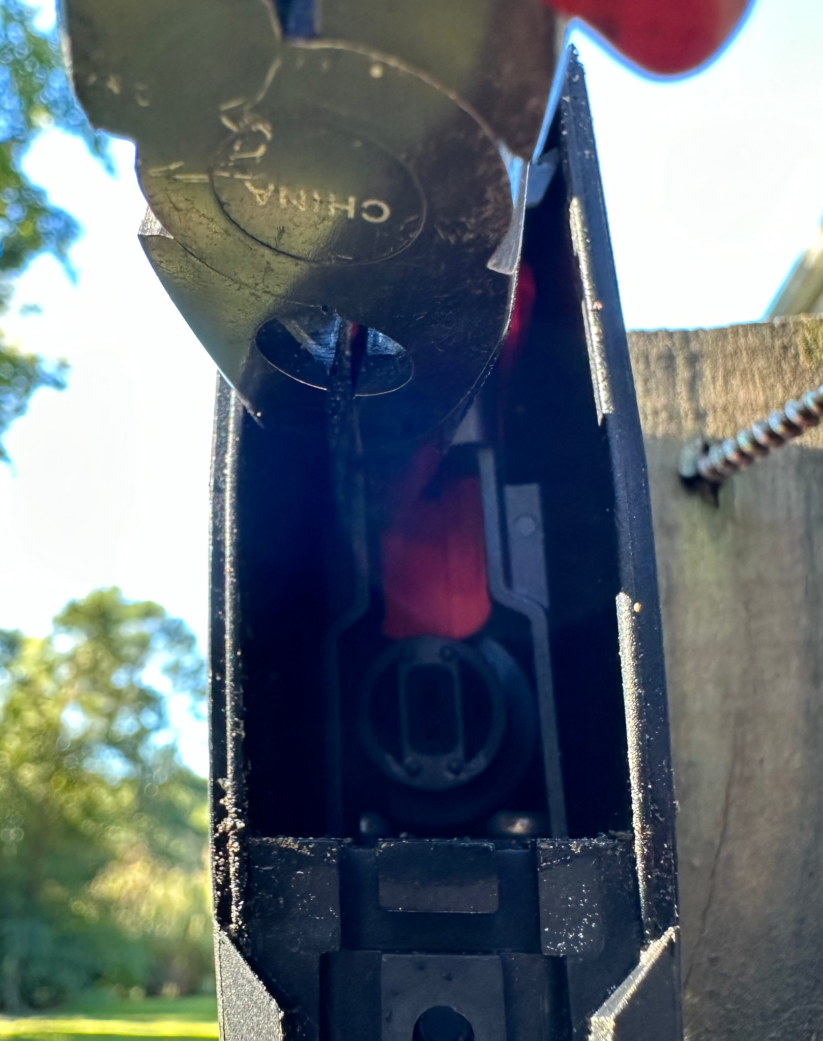 V3 open body showing the fork being removed from above